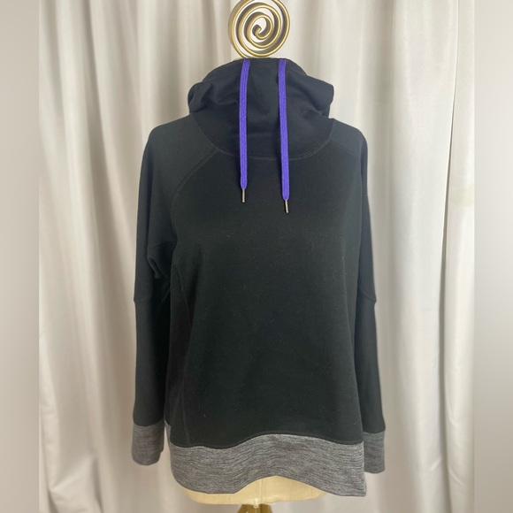 Denver Hayes Women's XL Athletic Pullover Hoodie - Picture 3 of 10